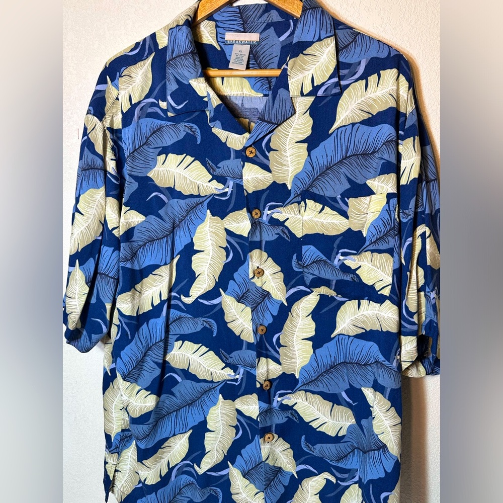 Breakwater Hawaiian Button Shirt Mens XL Flower Floral All Over 100% Rayon